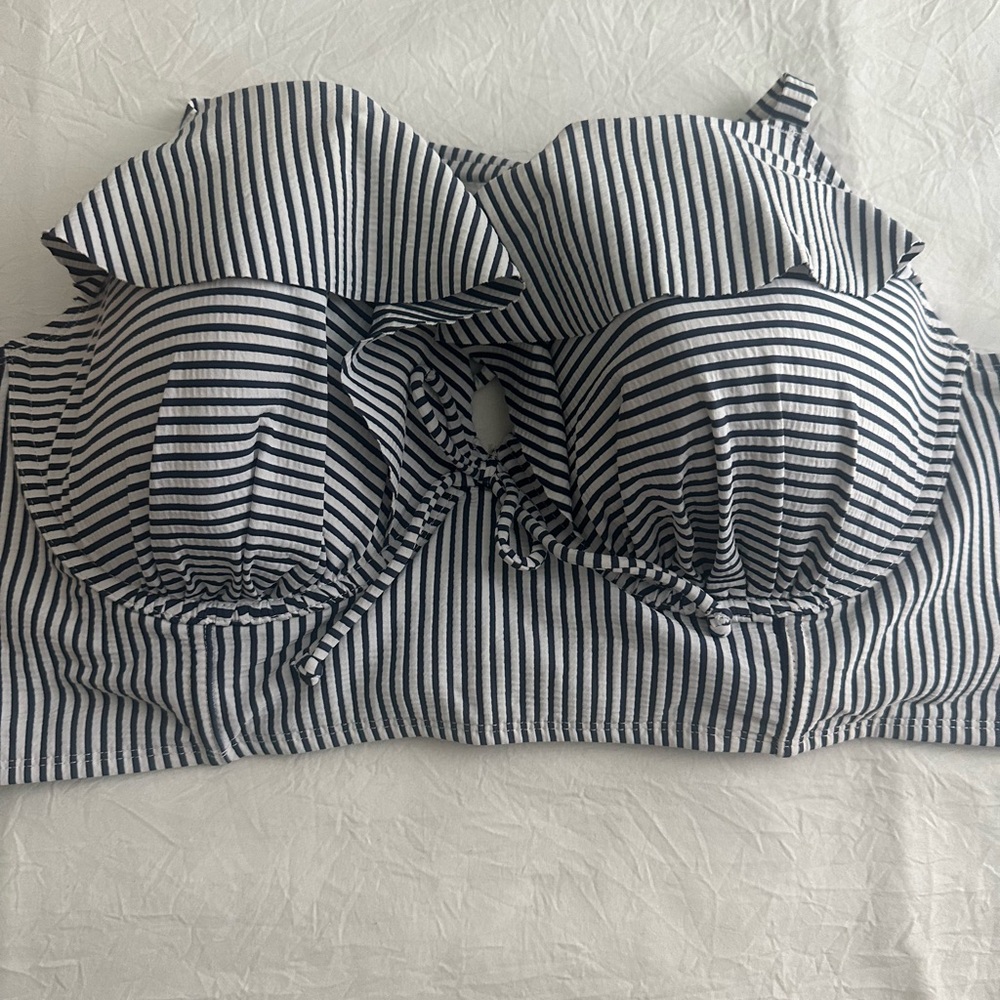 Cacique Swimwear Blue & White Top